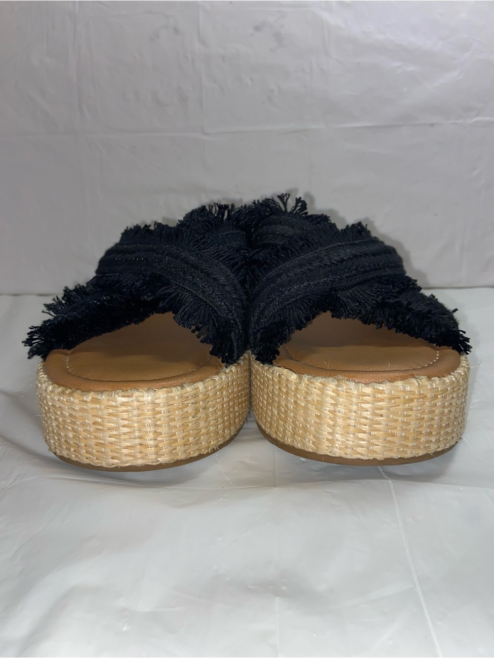 Universal Thread sandals - Picture 2 of 11